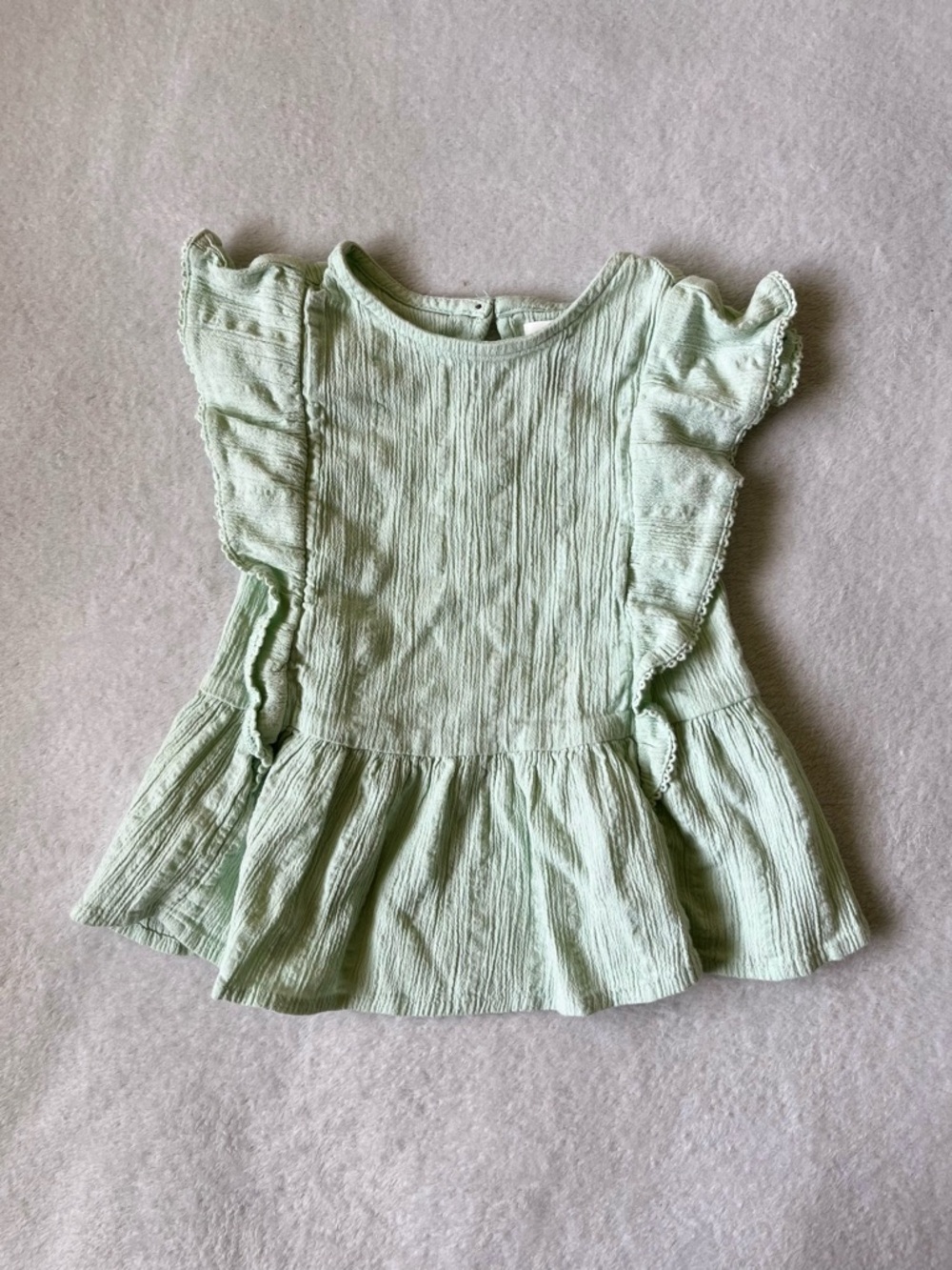 Old Navy Light Green Ruffle Sleeve Peplum Top